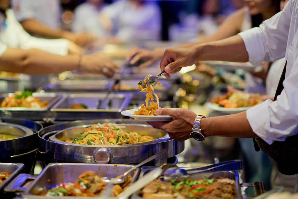 Read more about the article Food Service Program: Keeping Your Employees Fueled